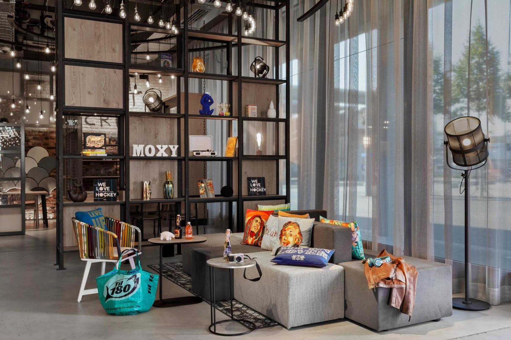 Moxy Bern Expo Hotel Exterior photo